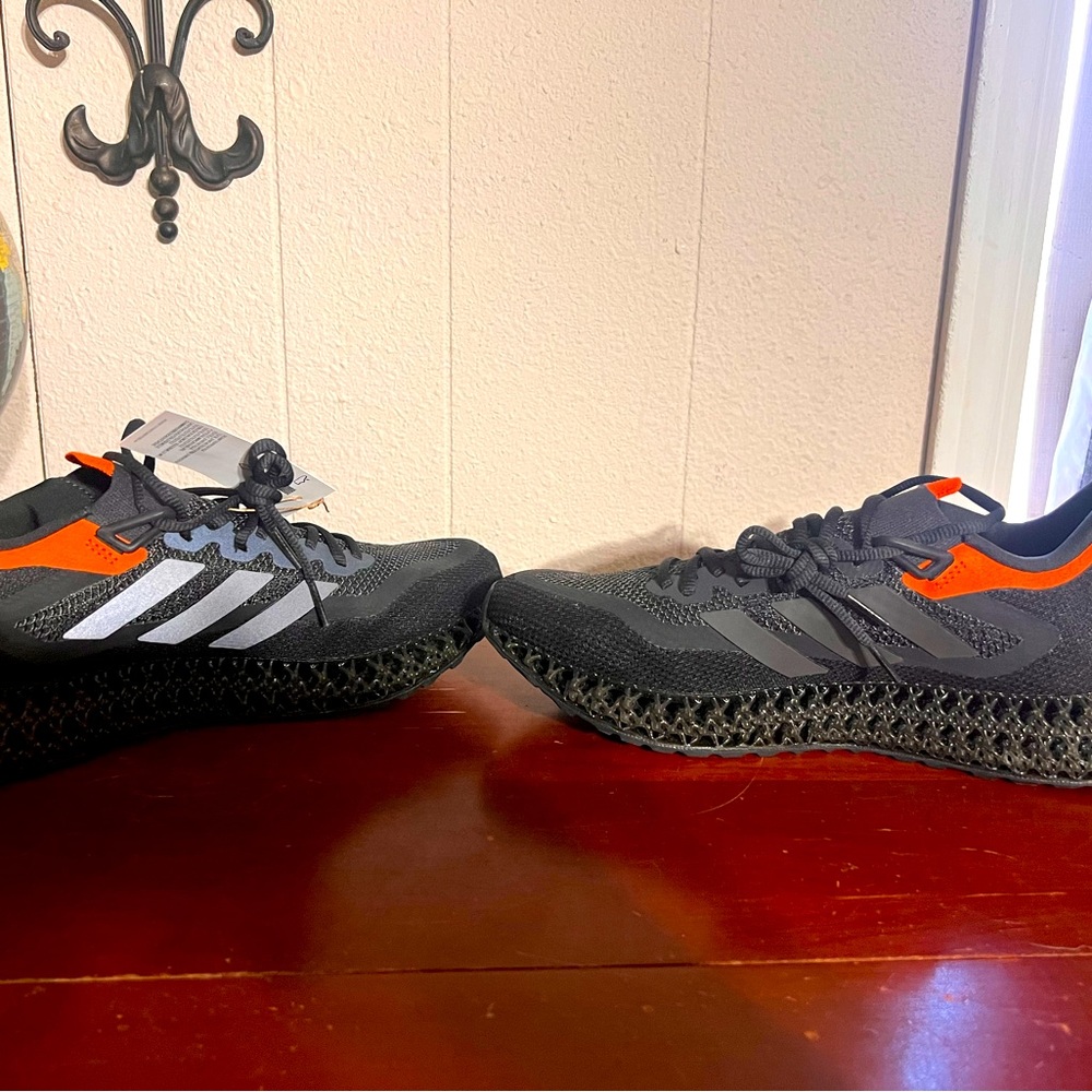 Adidas 4DFWD 2 M brand new never worn shoes